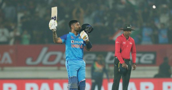 Suryakumar Yadav: 6,6,6,6,6,6,6,6,6 सूर्या ने खेली ऐतिहासिक पारी, ऐसा करने वाले बने दूसरे भारतीय खिलाड़ी