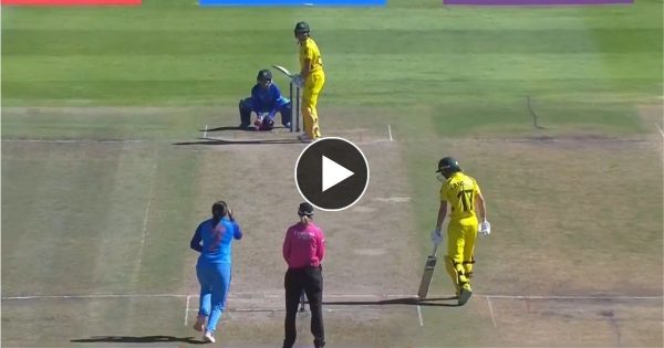 IND W Vs AUS W Live: राधा यादव ने फेंकी जादुई गेंद, चारो खाने चित्त हुयी स्टार्क की पत्नी